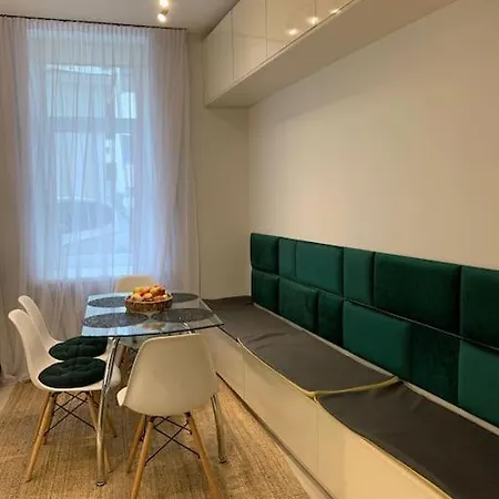 Erts Dzivoklis Pasa Rigas Centra Ideala Vieta Daire *
